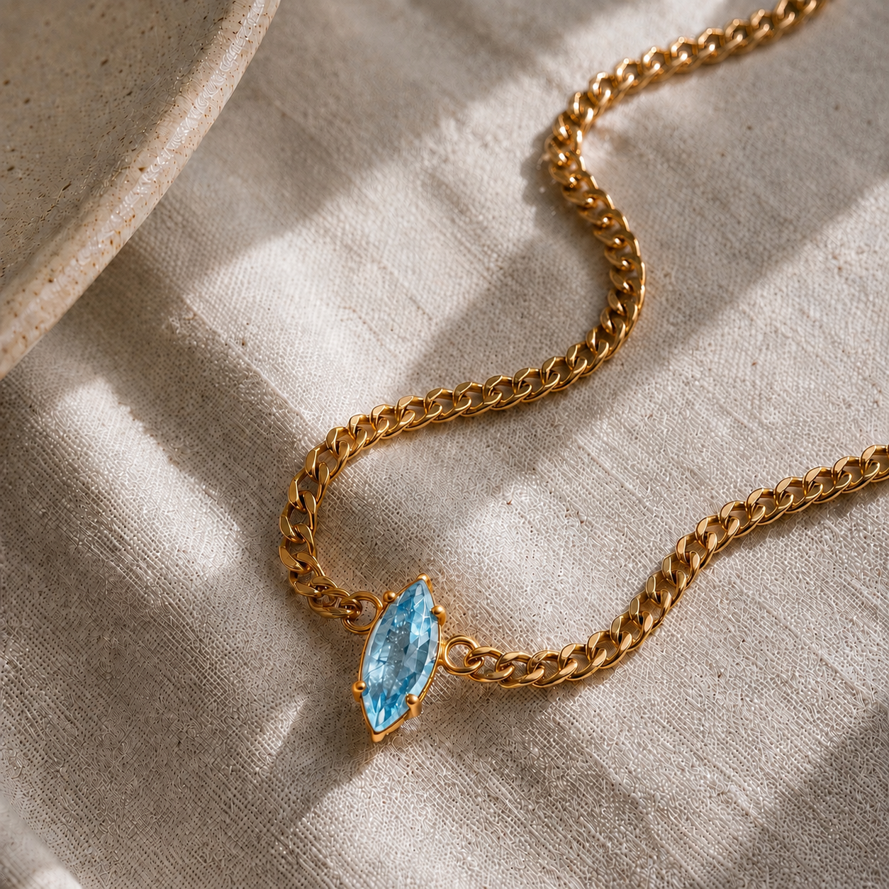 012 | BLUE TOPAZ